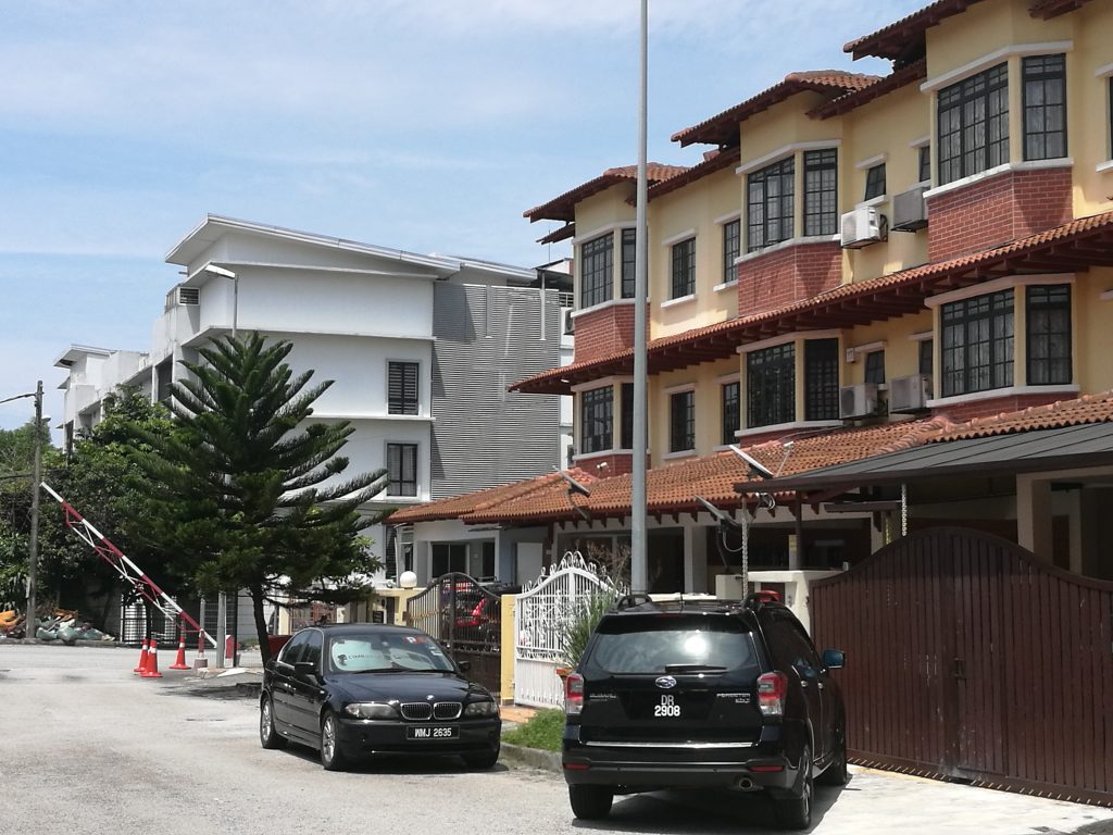 Three- Story Terrace House Bandar Utama Petaling Jaya Room ...