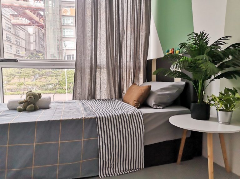 CourtYard 2 4e3f5fdc - RoomGrabs