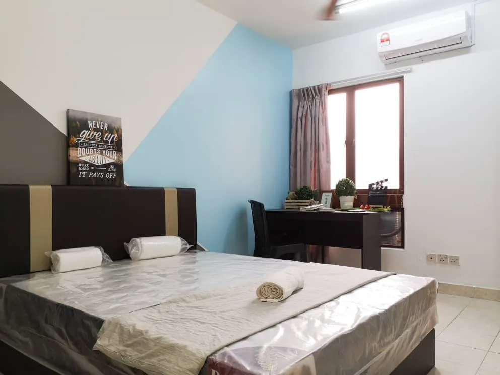 Palm Spring KD Fully Furnish Master Low Deposit 1 WhatsApp Image 2020 12 12 at 9.52.21 AM fcf16cc8 | RoomGrabs