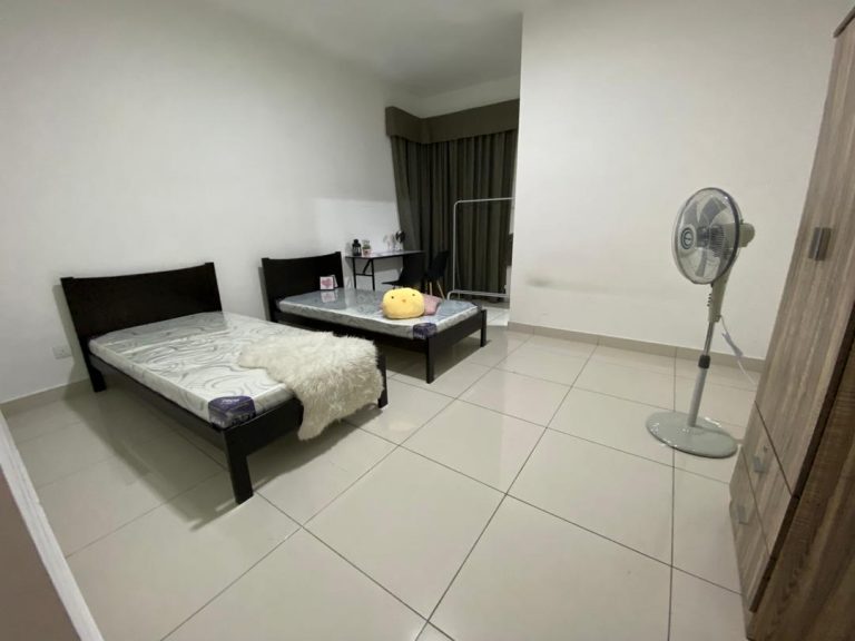 Master Room f0ebc0d3 - RoomGrabs