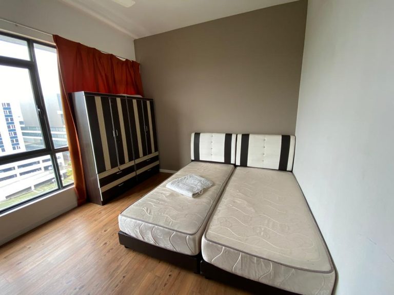 8E23F1FA 601B 4D2B 9405 7C2315E5157C 76991cf4 - RoomGrabs