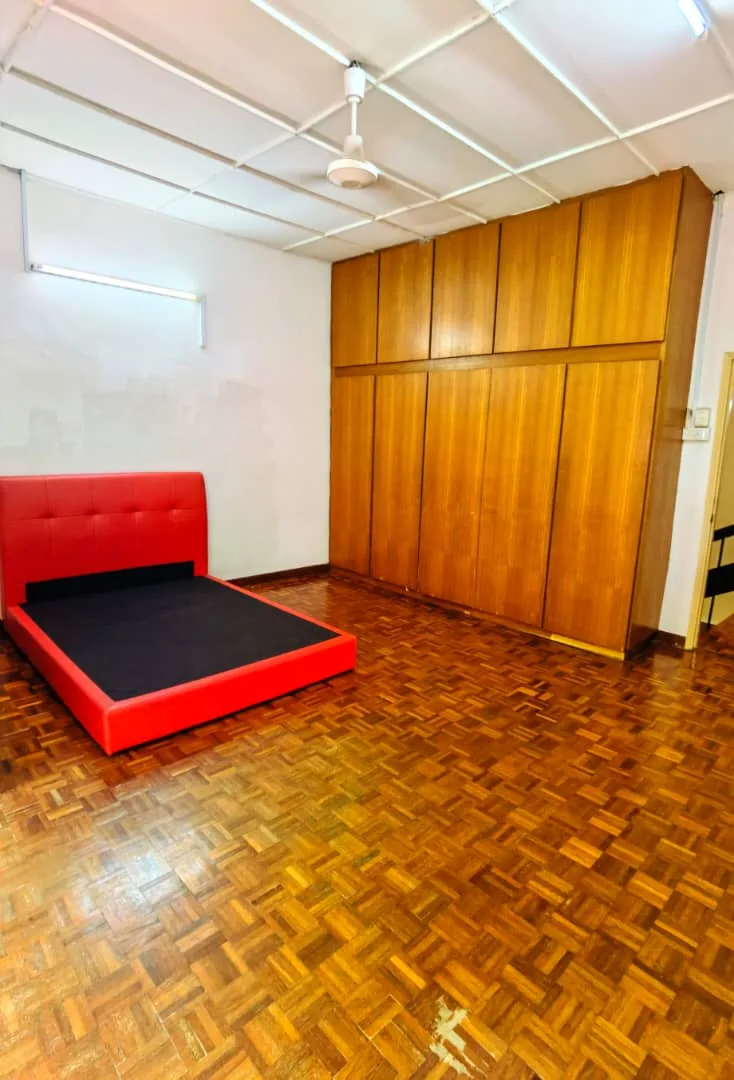 A MR A 1feb6b53 | RoomGrabs