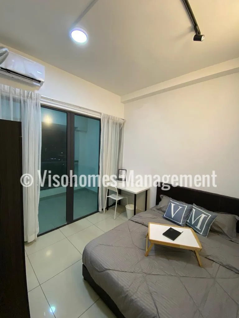 Fortune Perdana Balcony Room 87b084bb - RoomGrabs
