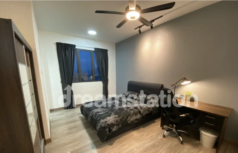 3 a0421756 | RoomGrabs