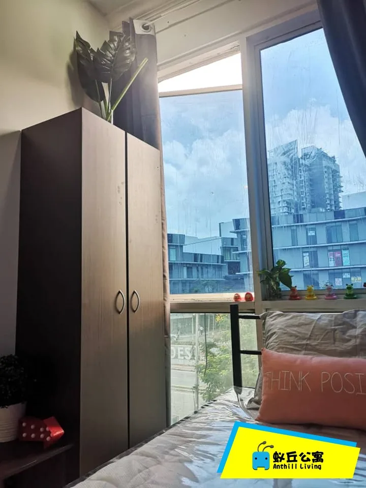 CY1 799f00da | RoomGrabs