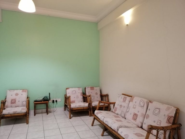 Kelana D 13A 02 Living Room 292ae8a8 - RoomGrabs