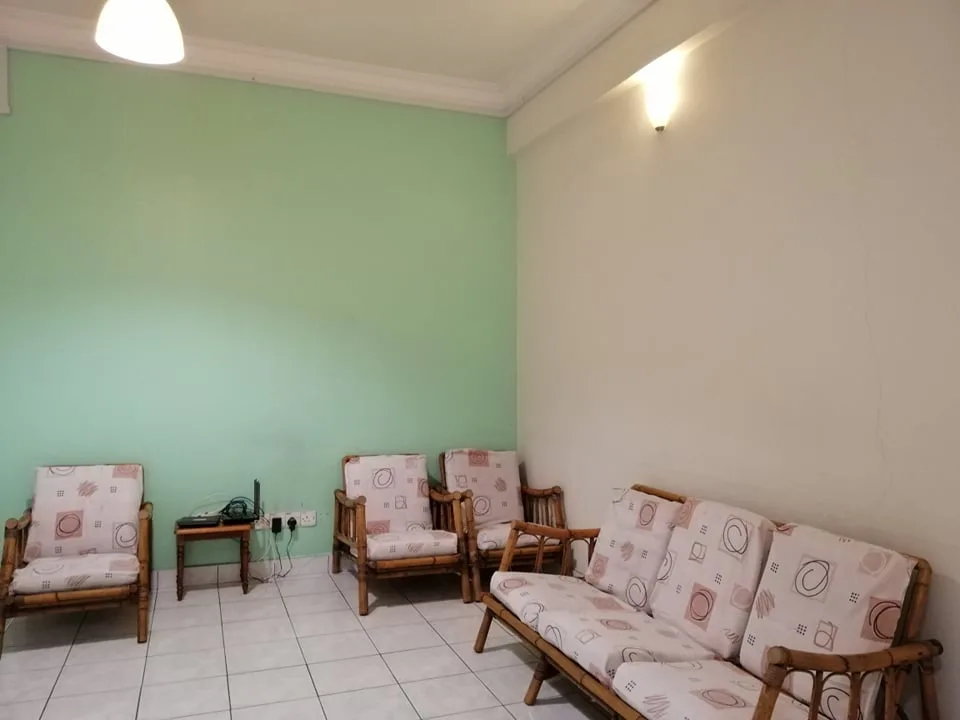 Kelana D 13A 02 Living Room 292ae8a8 | RoomGrabs