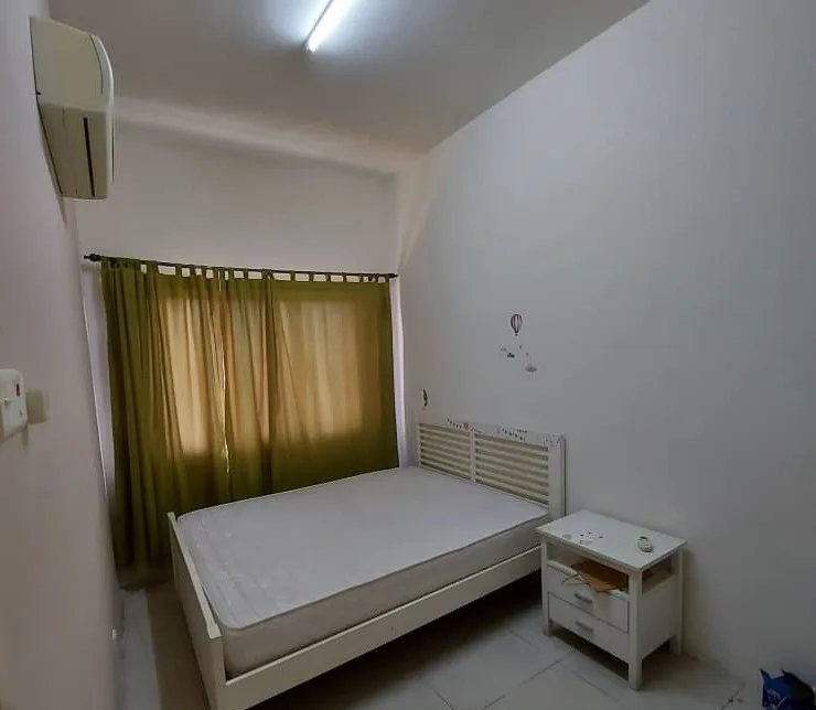 2 2 23e03405 | RoomGrabs