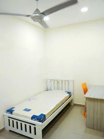 8 805 3 defe21fd | RoomGrabs