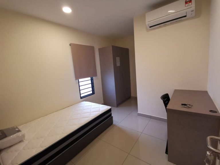 (NEW SS15) Fully Furnished Ensuite Room 3 WhatsApp Image 2020 05 30 at 3.45.58 PM 67656b4a - RoomGrabs