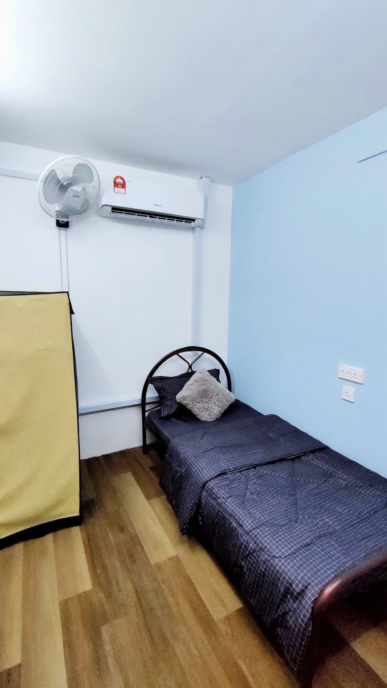 FULLY FURNISHED Hot Unit Room in Seri Kembangan 3 photo 2f098d72 - RoomGrabs