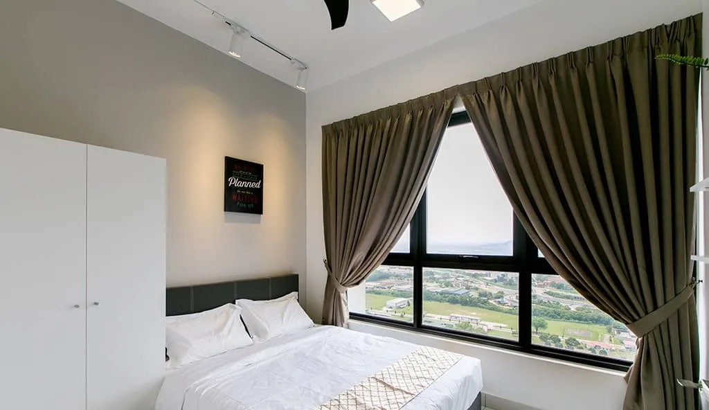 24 6630d9d4 | RoomGrabs