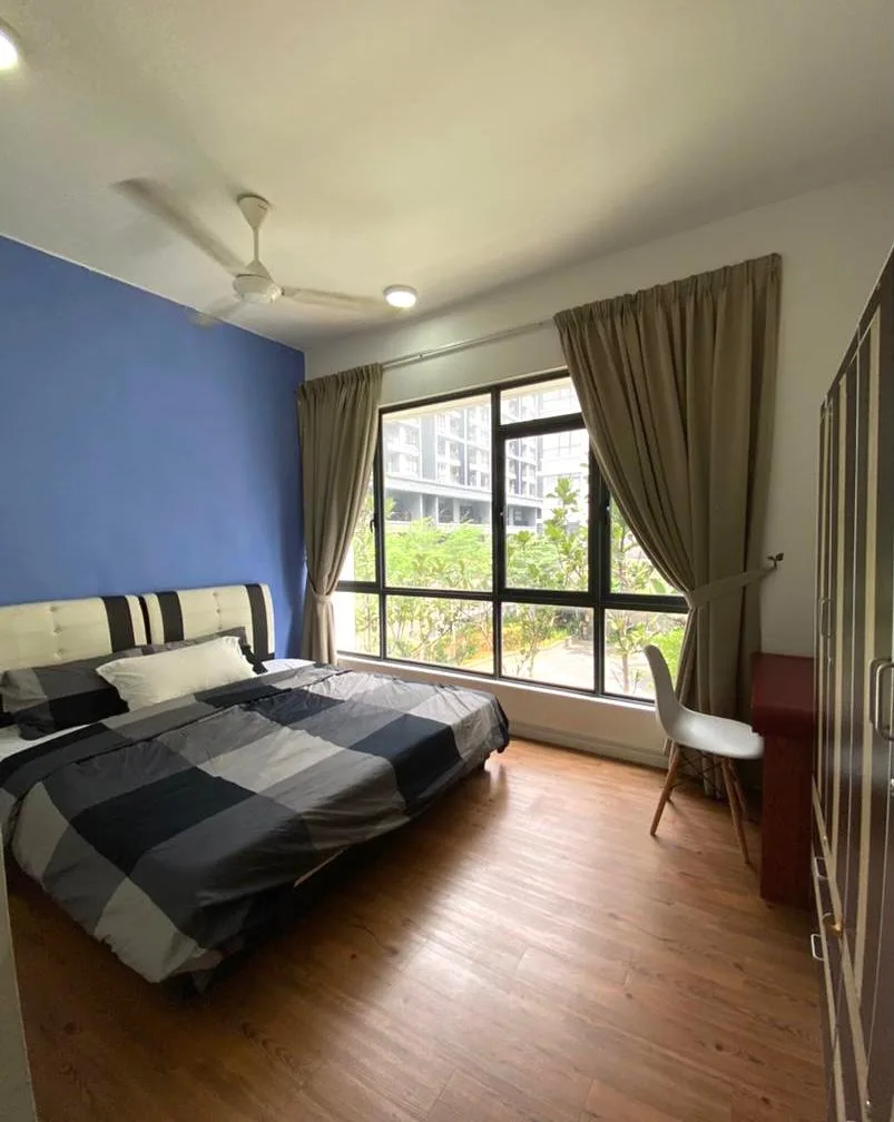 63D530AA B6ED 4E66 8721 BDBFC8C6AFD7 5d5d131d | RoomGrabs