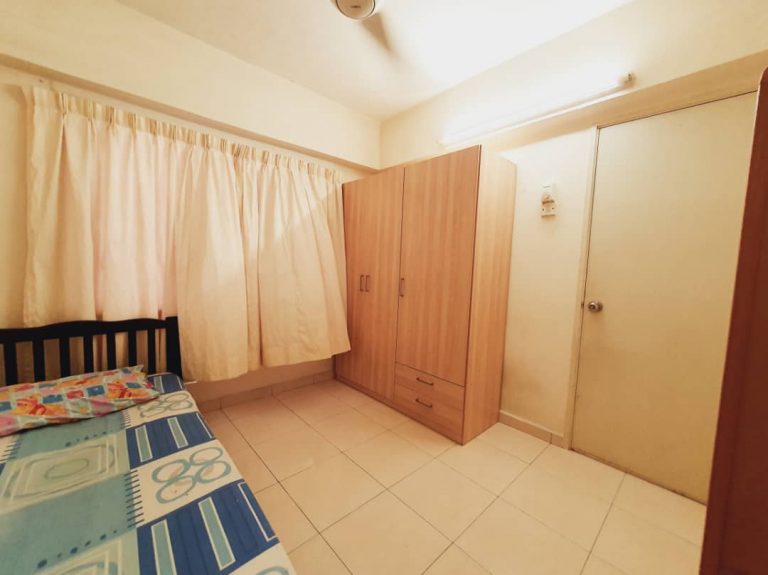 6752904D AF6F 43E5 8D3C 734CBB44CFF3 3d0b80d3 | RoomGrabs