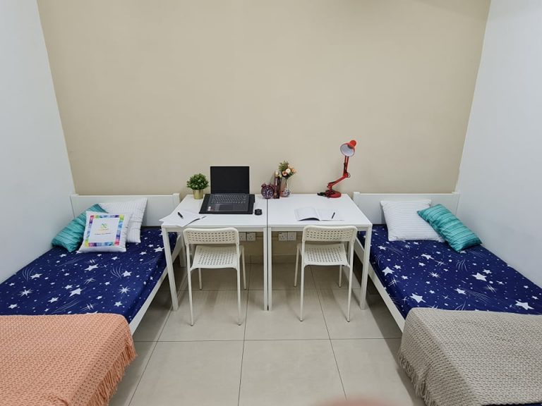 Single Room Double Bed 3 242390217 299743134822736 7938283506001998349 n 8ce225b9 - RoomGrabs