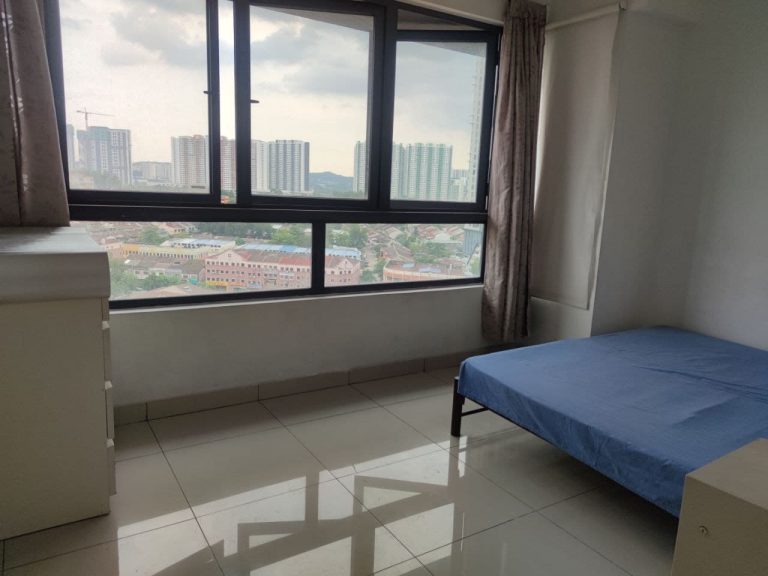 BEDROOM MEDIUM 355f7e0a | RoomGrabs