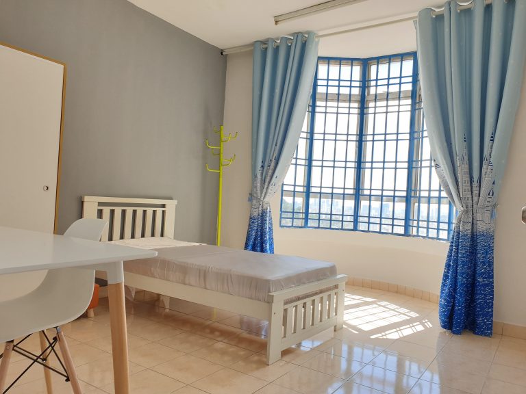 Air-cond Medium Room📍UCSI Uni College📍Ikon Cheras📍Connaught Angkasa Condo 3 Angkasa Medium Large Room Resize 2 20200824 8e35f52c - RoomGrabs