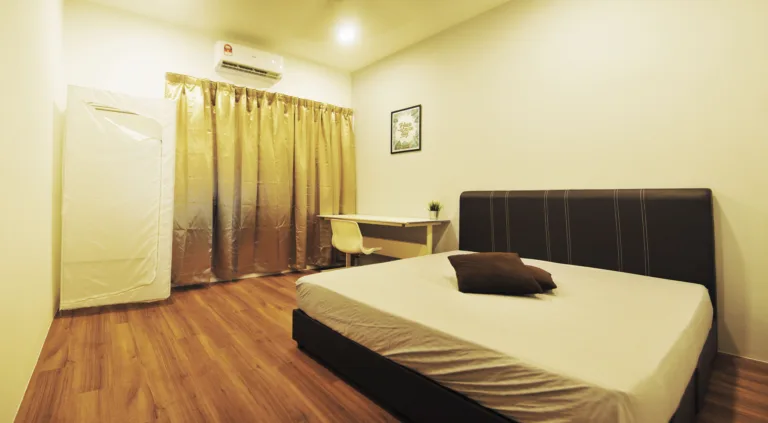 Room3 313ddef3 | RoomGrabs