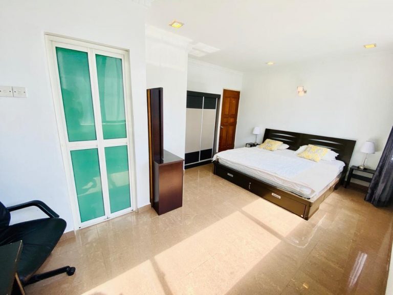 1 Min Raja Chulan Monorail, No Deposit, Room Bukit Bintang 3 photo 1d522e4a - RoomGrabs