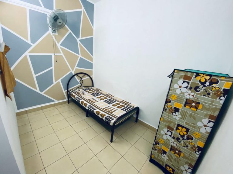 WELCOME SHORT TERM Single Room For Rent in Sungai Besi 3 photo f2ea2518 - RoomGrabs