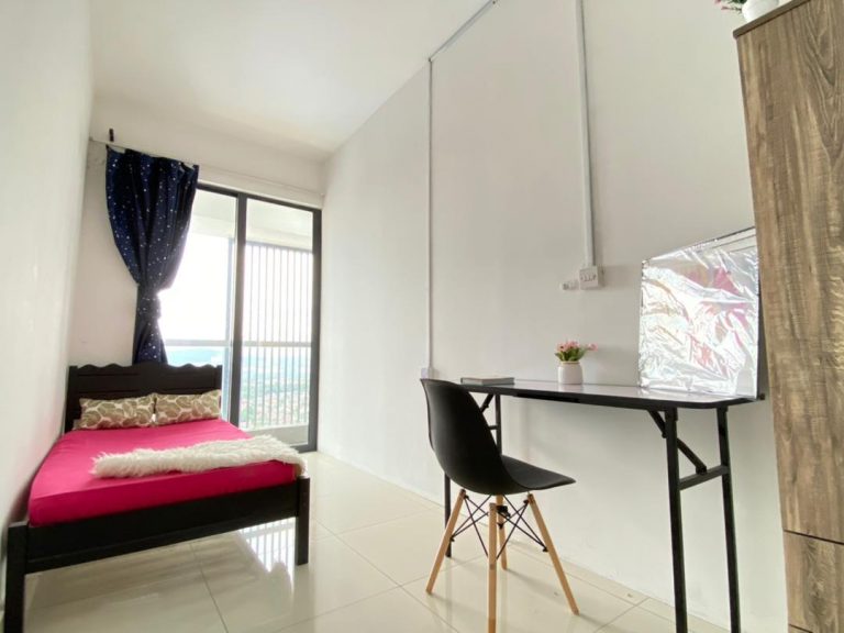 Preferred Female Room for Rent with Balcony in Cheras 3 Partition3 d279f893 - RoomGrabs