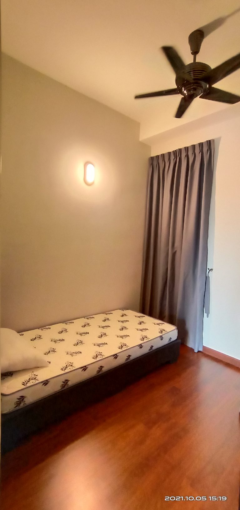 Small Room f14489bf - RoomGrabs