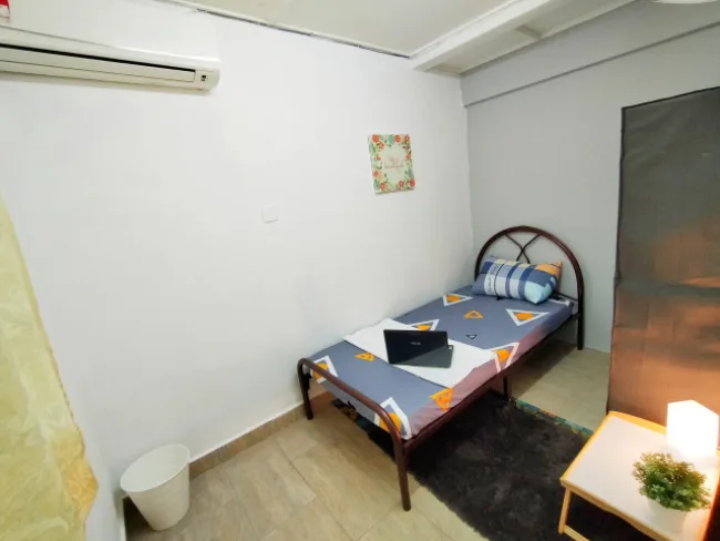 photo d49eb969 - RoomGrabs
