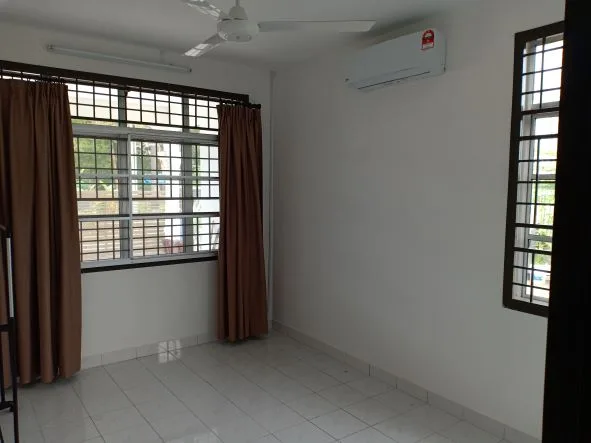 Room1 a26a3062 - RoomGrabs