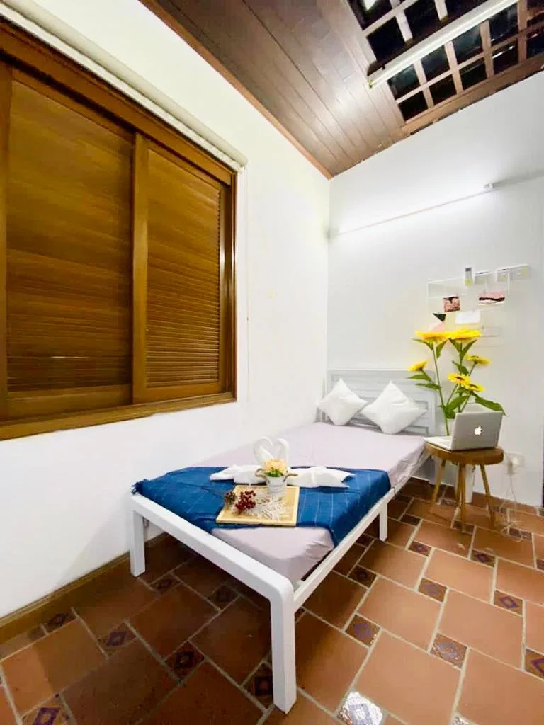 photo ca575d16 - RoomGrabs