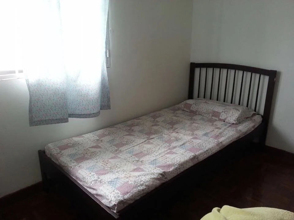 vka sample single bed c63d1c93 | RoomGrabs