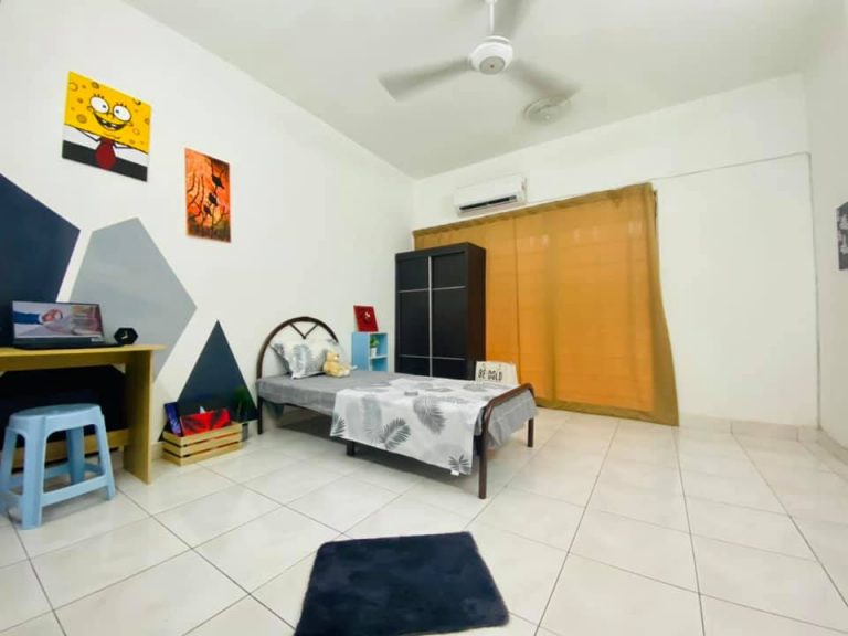 IMMEDIATE MOVE IN Comfy Middle Room in Sri Petaling 3 photo 4854e493 - RoomGrabs