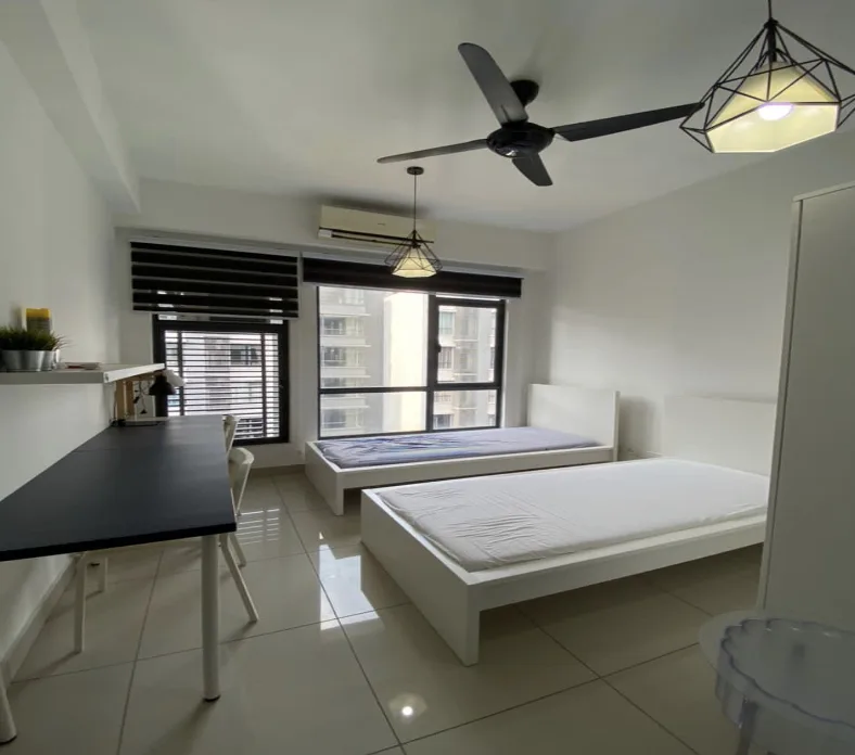 57FAD3C9 2BDD 40C1 BE78 A78B098F30B7 d6b85066 | RoomGrabs