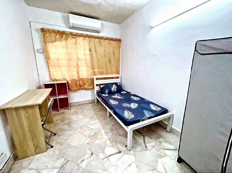 9d9f65d1 1ee5 413e 8296 0eea4980a623 e856e213 | RoomGrabs