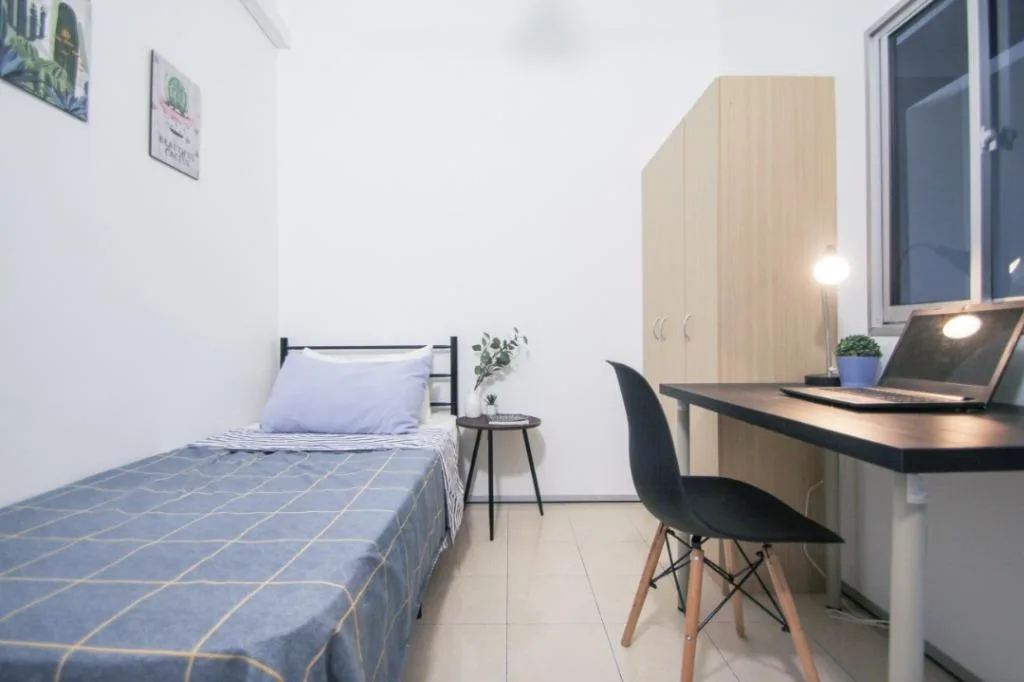 single bedroom with aircond at 1632492587 3777e003 progressive 4e4d1504 | RoomGrabs