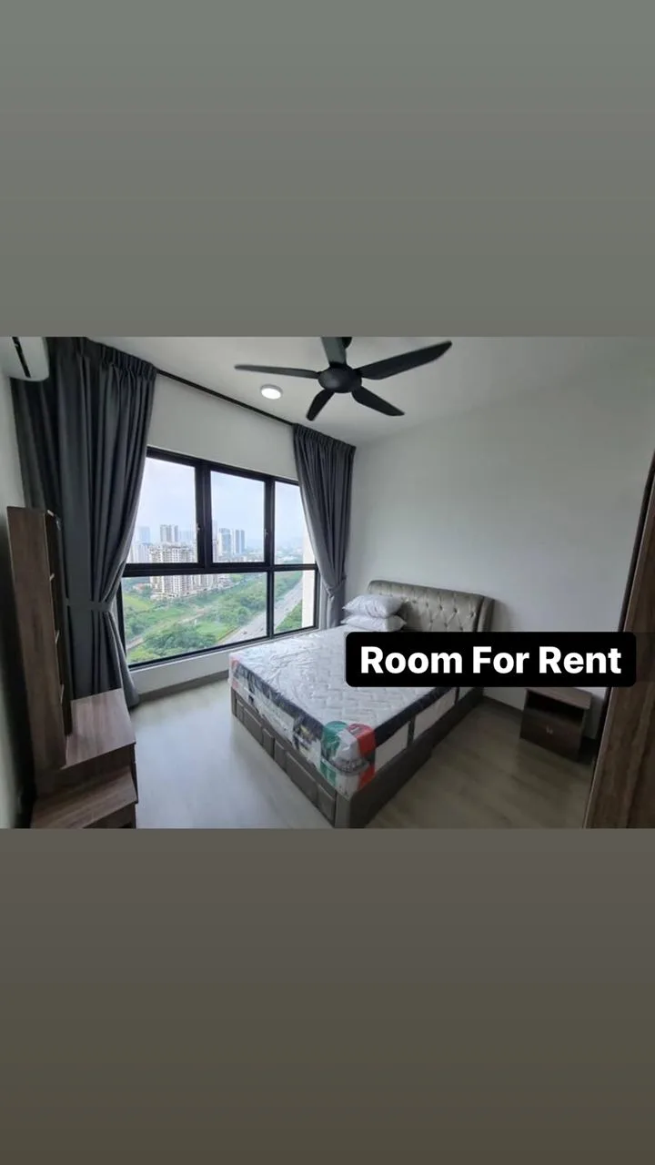 Masterbed room Included Utilities for rent with fully furnished 3 2c e4bfc131 - RoomGrabs