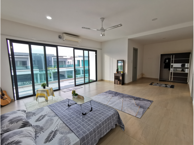 Capture d82c75c6 | RoomGrabs