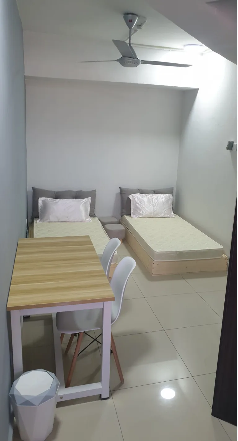 Medium Room🚿Share Private Bathroom🌀City One Condo🚶♂️Menara AIA🎯LRT🚆Bandaraya🚆Dang Wangi🚆Masjid Jamek 3 City1 382 2 20210309 135101 1624f294 - RoomGrabs