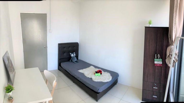 VA 23 06 P2 87438b12 | RoomGrabs