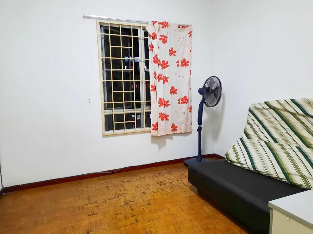00d9fa42 5b7d 4502 a936 33bc3e8213c3 b2f52cf2 | RoomGrabs