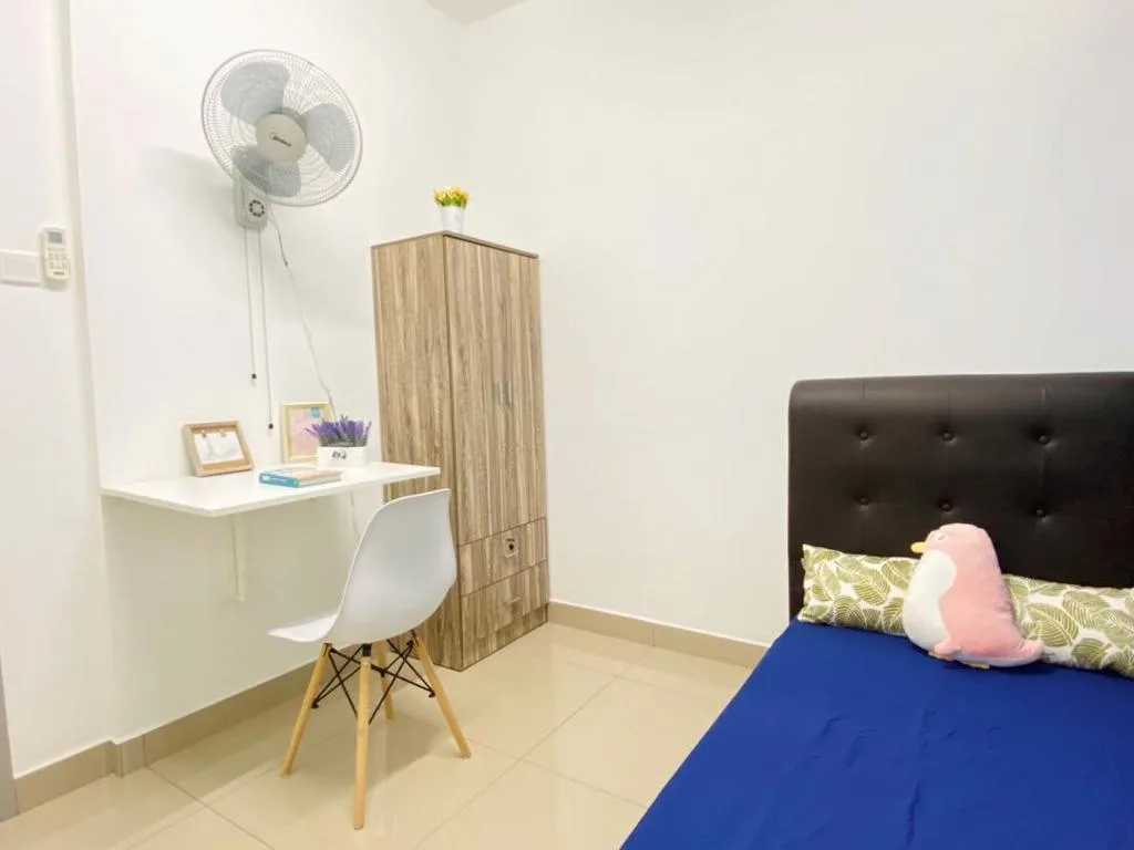 SS1 b74610f4 | RoomGrabs