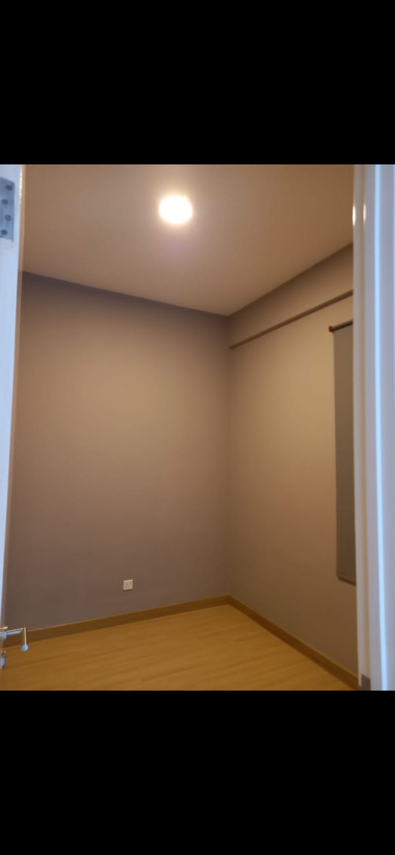 Single Room for Rent at Desa Green Service Apartment 3 Screenshot 20220824 165304 WhatsApp 55542ffd - RoomGrabs