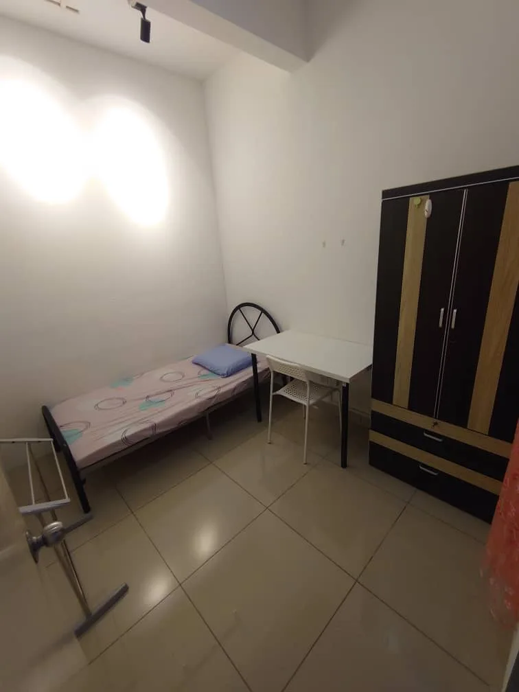 DEF104BD 2BCE 42E4 A5A0 A781C771745D 7783e85f | RoomGrabs