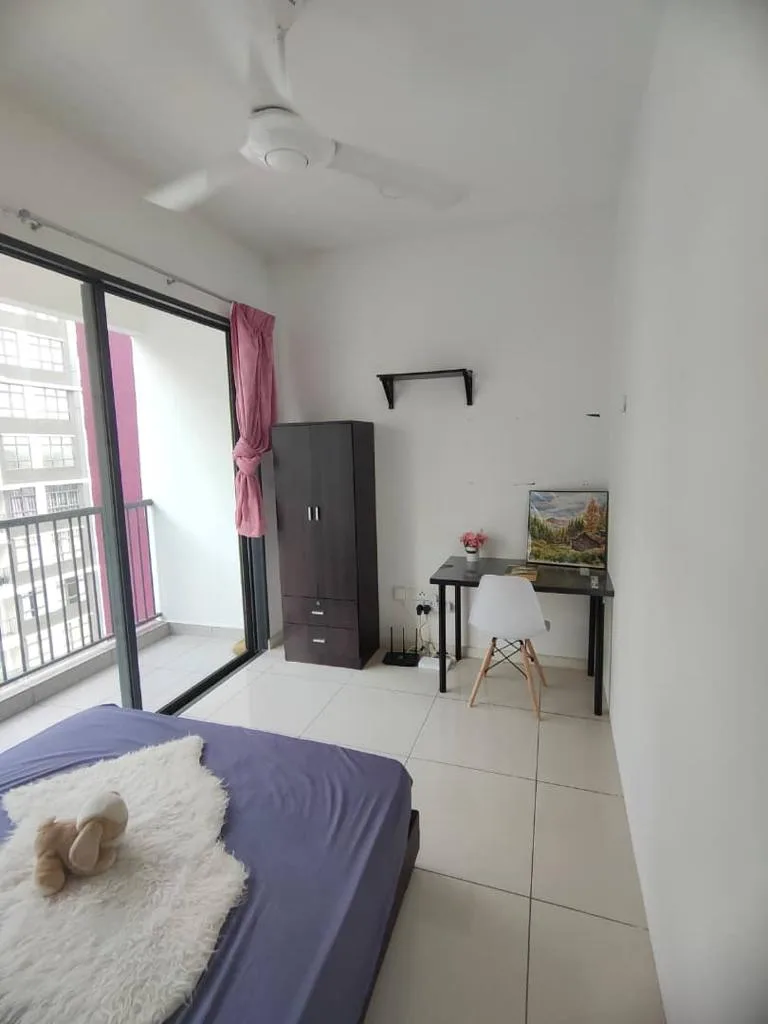 P6 aab1be80 | RoomGrabs