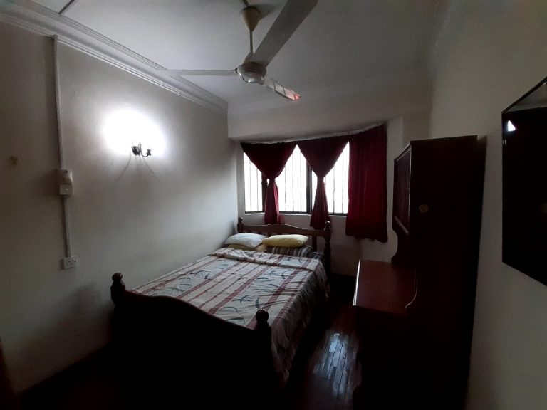 middle room 1 6a53b791 - RoomGrabs