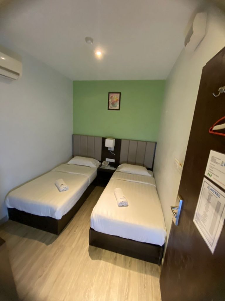 850 716d0e60 - RoomGrabs