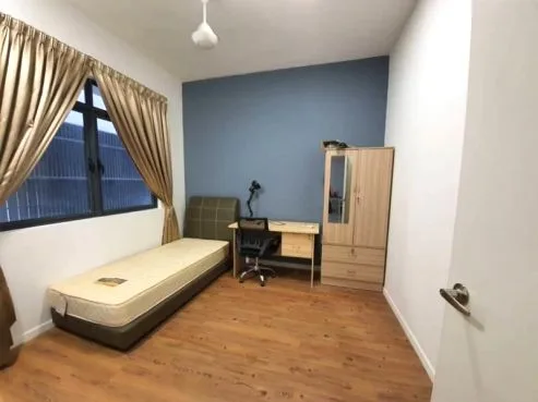 Immediate move-in middle room for rent in Bukit Jalil near LRT 3 98E2D887 34C6 4F64 8CF2 26AB475244EF 493x369 d58834f8 - RoomGrabs