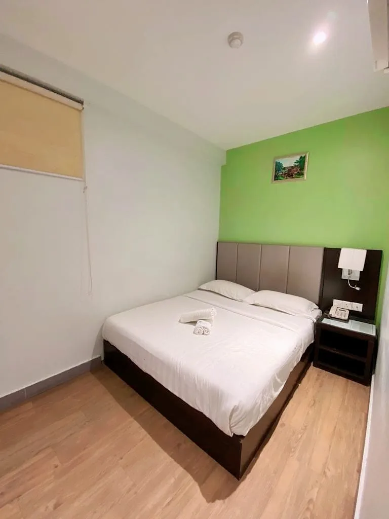 312571883 10159163012234492 7974999069856364888 n b7267bf8 - RoomGrabs
