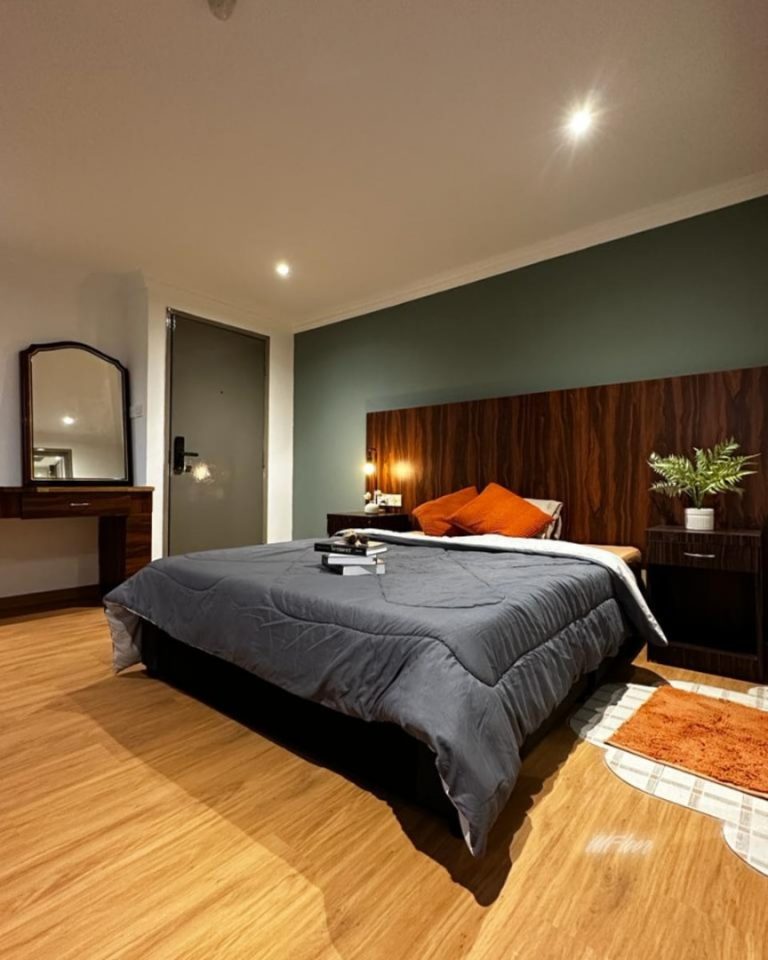 gm2 16109481 | RoomGrabs