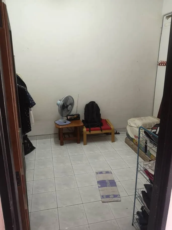 34254a6f cd8a 4ba5 8986 3c717d8d20bf 1ca44233 - RoomGrabs
