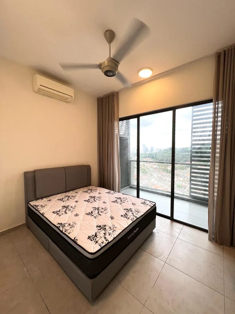 balcony room b1bf37b4 - RoomGrabs